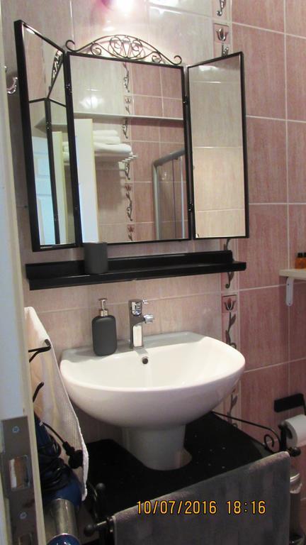 Ege Han Hotel Bozcaada Bagian luar foto