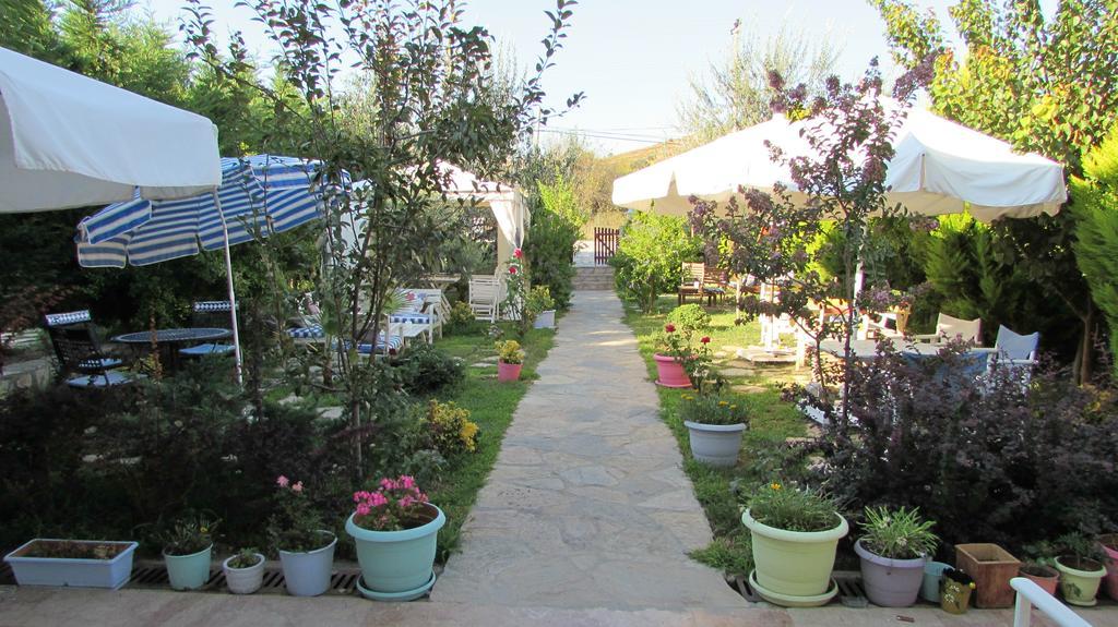Ege Han Hotel Bozcaada Bagian luar foto