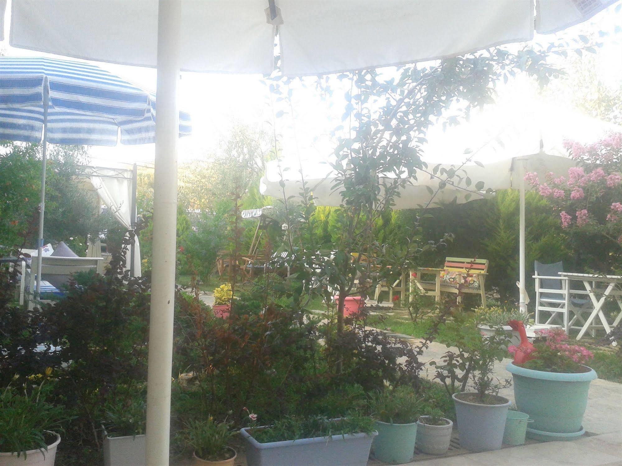 Ege Han Hotel Bozcaada Bagian luar foto