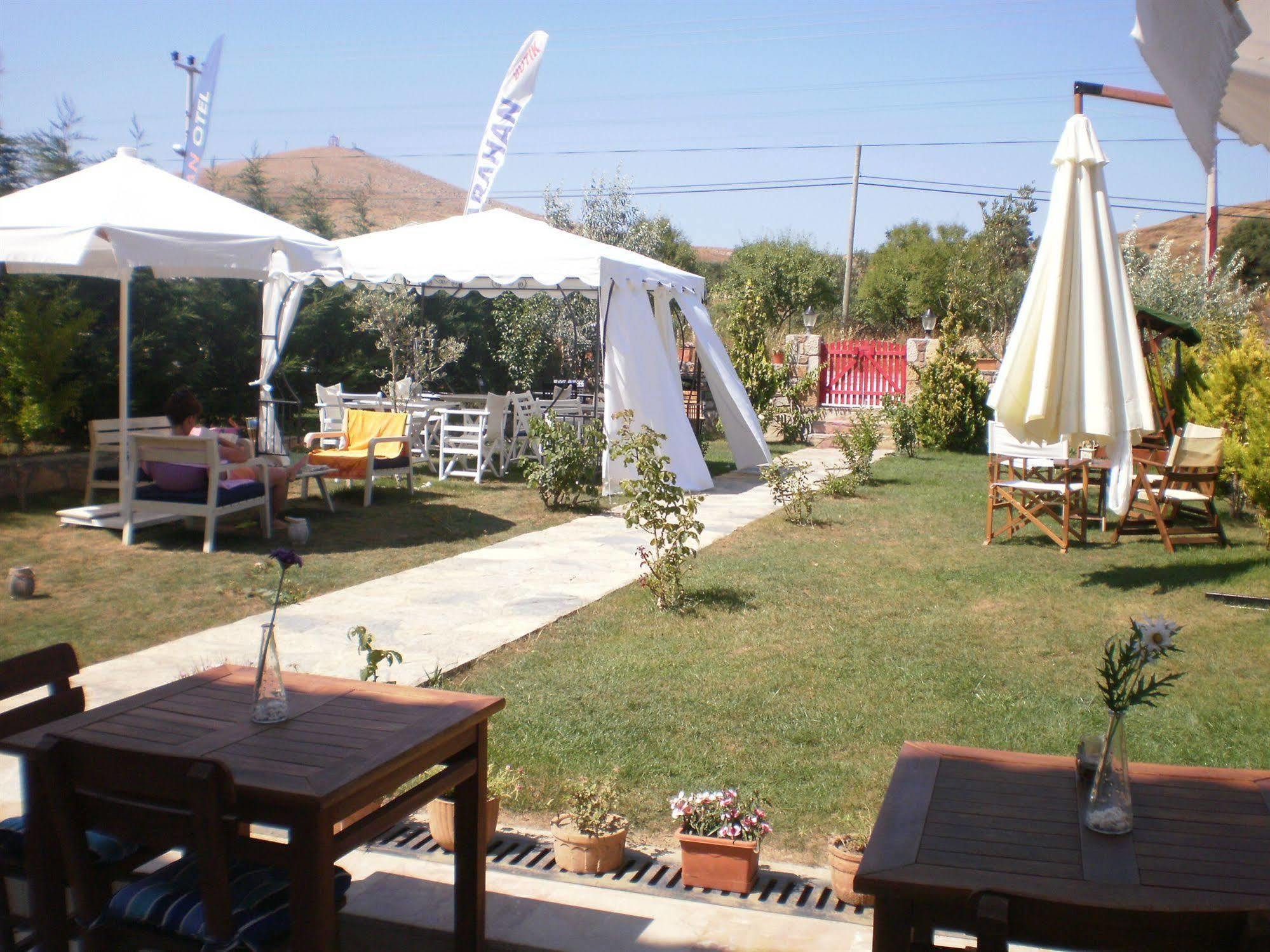 Ege Han Hotel Bozcaada Bagian luar foto